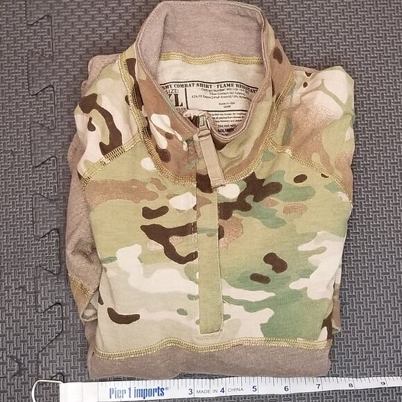LAST ONE!   EUC X-Large ARMY COMBAT SHIRT, 1/4 ZIP, FLAME-RESISTANT, MULTICAM - Picture 8 of 12